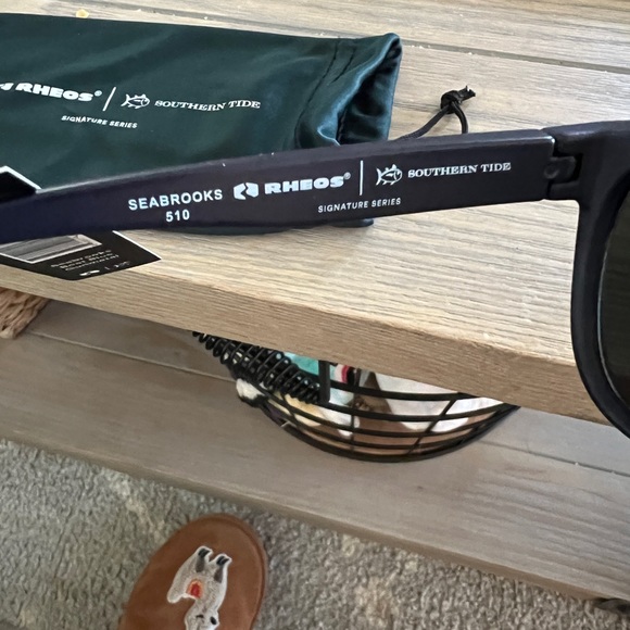 NWT Rheos x Southern Tide Seabrooks Sunglasses - Picture 3 of 7